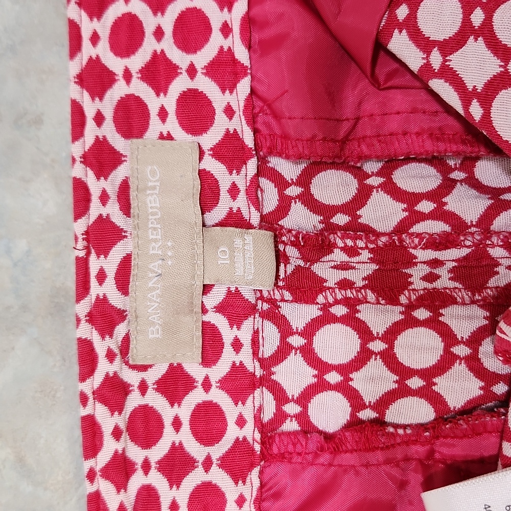 Fun pink shorts! 10 - Picture 4 of 9